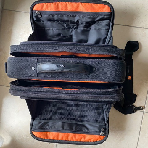Booq Boa XL laptop bag used up to 15inch black orange