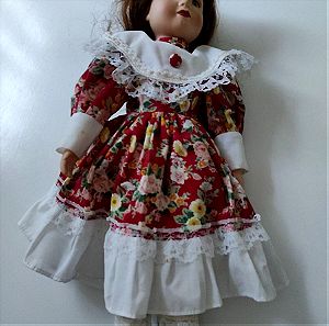 Πορσελάνινη κούκλα ύψους 40cm.
