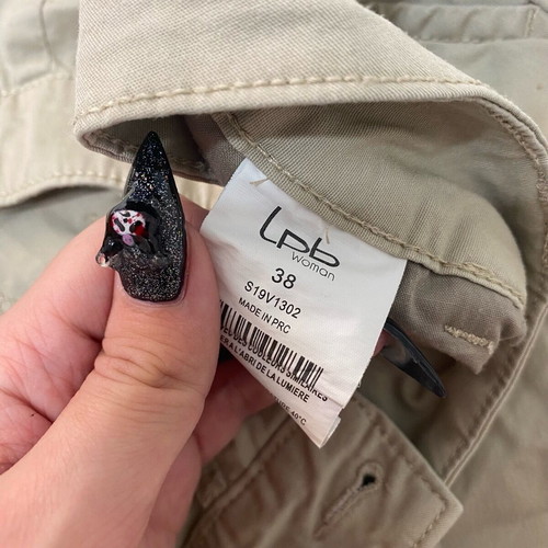 Beige skirt used, in good condition, size M