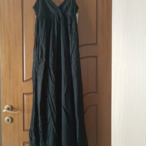 Attrattivo black dress M-L, fitted bust, flared bottom