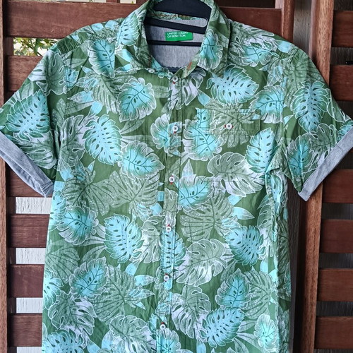 United Colors of Benetton Teen Shirt with Tropical Pattern Like New