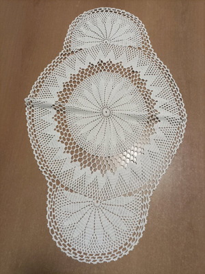 Knitted piece with bobbin lace like new, beige 35x20 cm