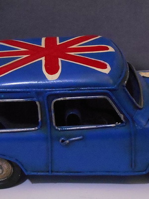 Decorative Metal Car Miniature like new, 14 x 7 cm