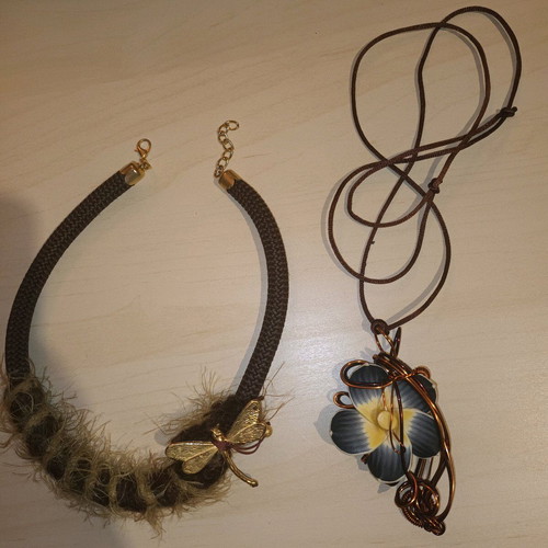 Necklaces like new, pack of 3, handmade and ALEXI ANDRIOTI