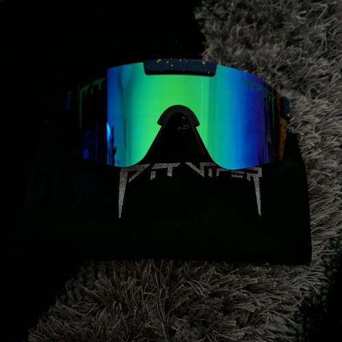 Pit Viper sunglasses like new, multicolor