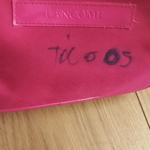 Small rubber bands used with Lancome pouch