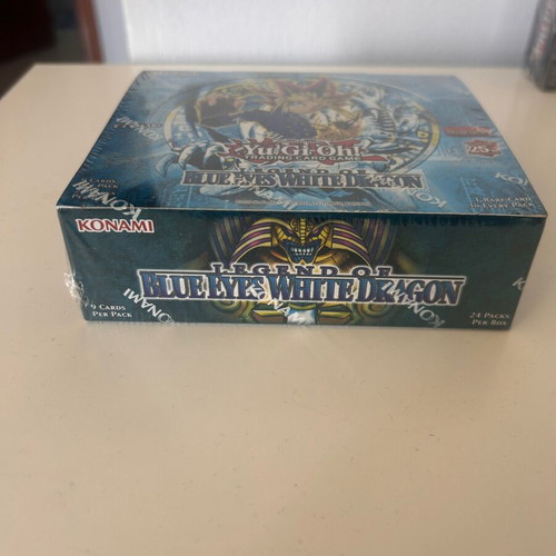 Yugioh Legend Of Blue Eyes 25th Booster Box like new