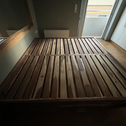 Waverly king size bed like new, solid wood