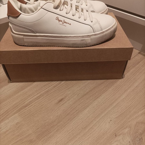 Pepe Jeans sneakers like new, white with tan details, size 37