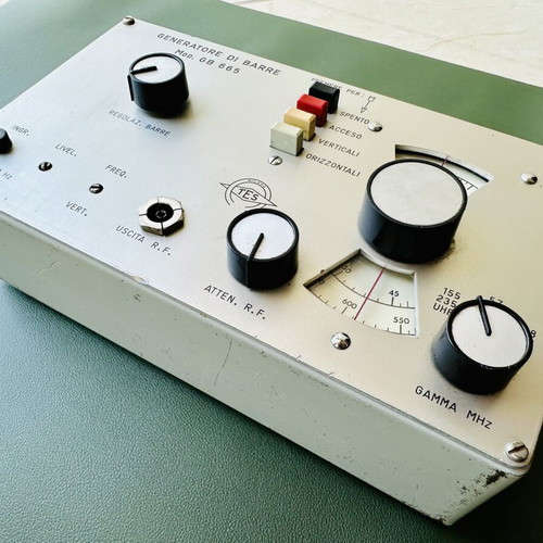 Vintage Portable Bar Generator for CRT TVs used, 1970s Italian