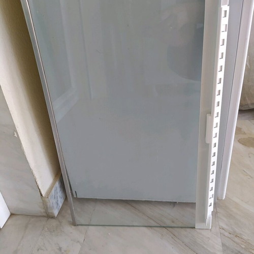 Simence KG39NAOO glass shelves for refrigerator like new