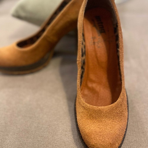 MTNG suede pumps used, size 39, yellow with rubber sole