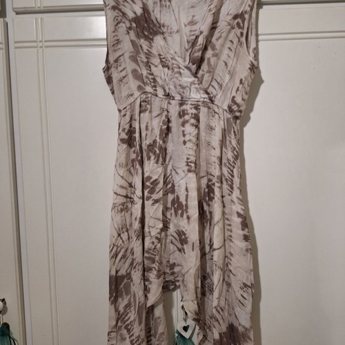 Wrap dress like new, beige and brown, size L
