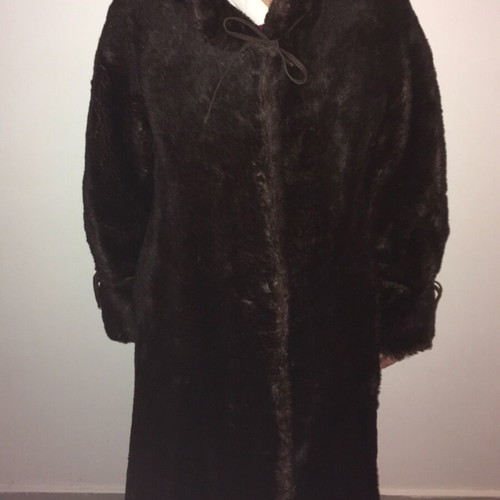 Peter Hahn fur coat brown like new, size L