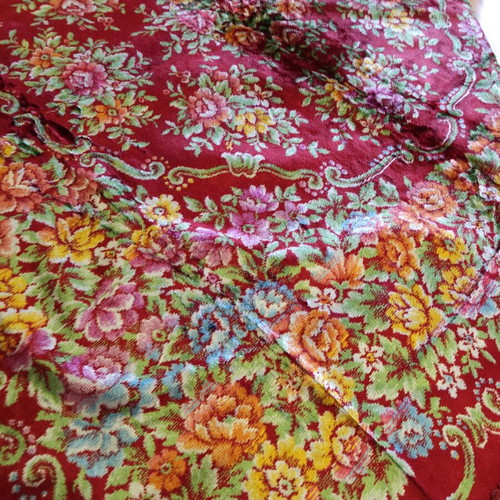 Vintage velvet tablecloth 160x160 like new