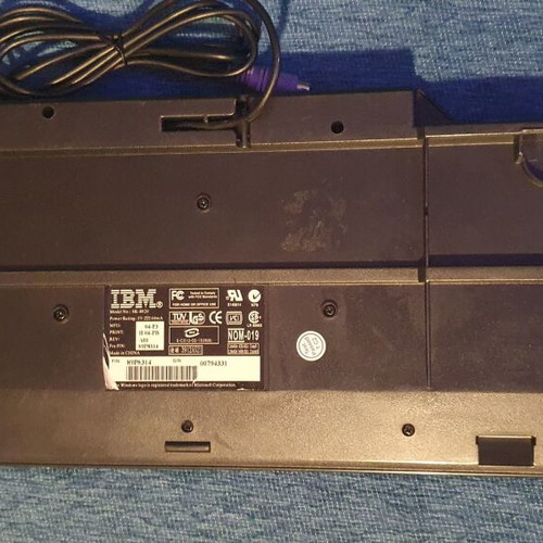 IBM keyboard like new with numpad and Greek characters
