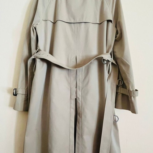 Burberry London Heritage Trench Coat mid-length, like new, beige