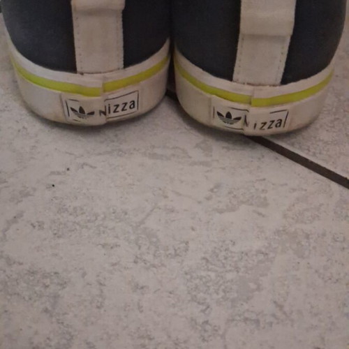 Adidas athletic shoes for boys size 40, black