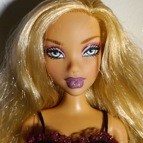 My Scene My Bling Bling Kennedy Barbie doll with Barbie Fashion Fever outfit