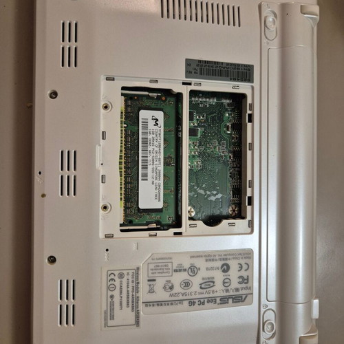 Asus eee PC 4G 1Gb with 16GB SD card Android OS used
