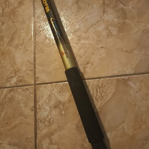 Linea Effe Beach Carbon Fishing Rod 3.60m like new with 2 extra tips