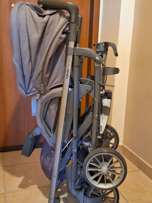 Inglesina Trilogy Quattro System complete set used with Huggy Isofix Base and original bag