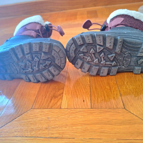 Kickers apres ski boots used for girl size 28