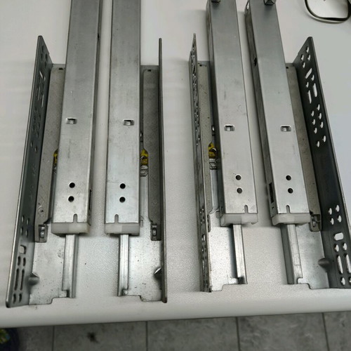 Drawer guides set with brakes like new