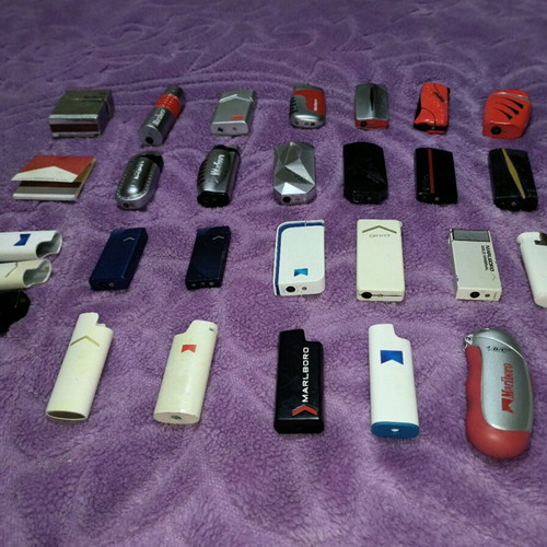Marlboro lighters and cases used, set of 28 pieces