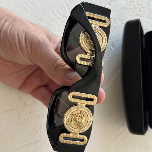 Versace Maxi Medusa Biggie sunglasses model VE 4425U GB1/87 unisex black