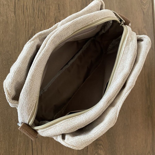 Handmade beige crossbody bag new, 27x22x18 cm