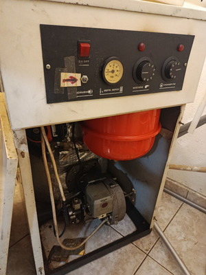 Berg Riello 35 kW oil heating system used