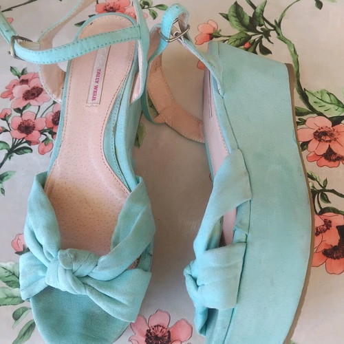 Mint suede platform sandals like new, size 40
