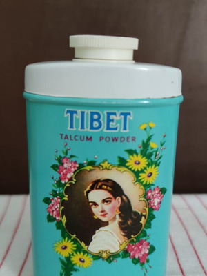 Vintage Tibet Talcum Powder Metal Tin like new, 70s