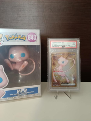 Mew ex (MEW 205) UPC promo gold PSA 9 like new