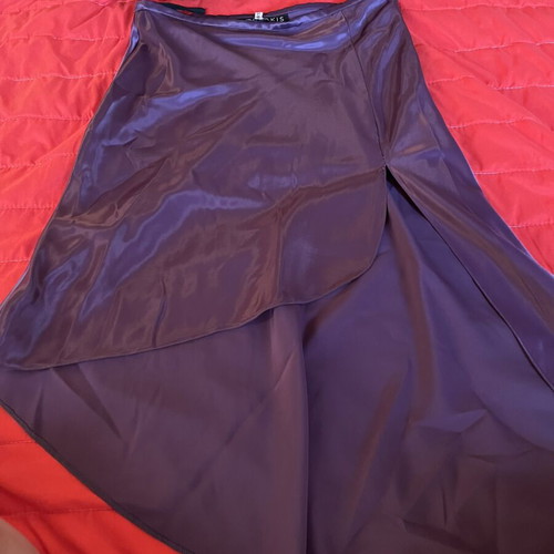 Satin skirt like new, size S, purple