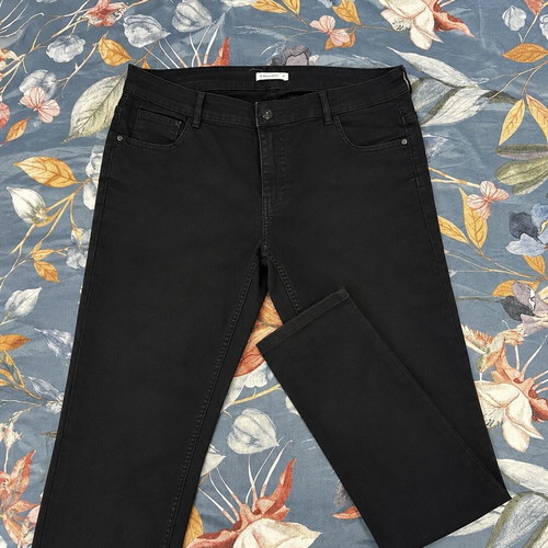 Calliope Black Skinny Jeans Large with Stretch, Like New
