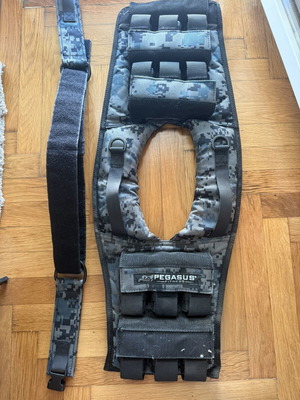 Γιλέκο με βάρος Pegasus 12kg σαν καινούριο