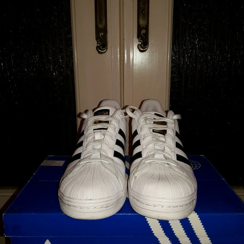 Παπούτσια Adidas Superstar σε μέγεθος 48, σχεδόν άριστη κατάσταση