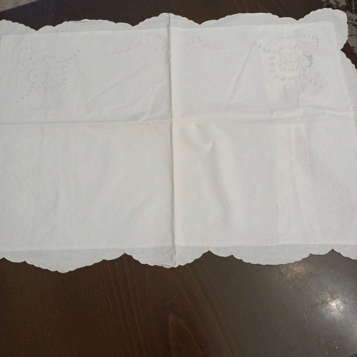 SEMTONI K PILLOWCASE