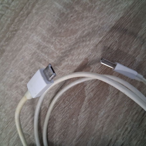 Micro USB cables used, pack of 4 for charging and data transfer
