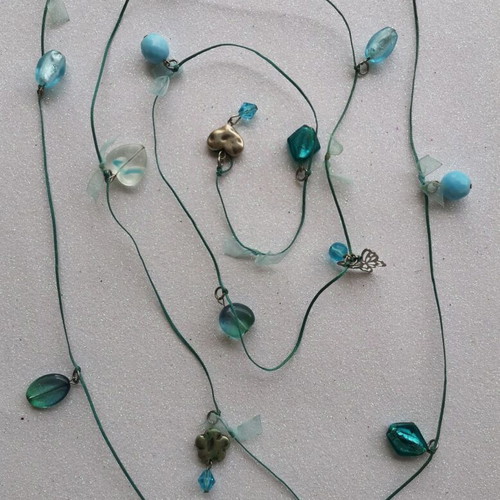 Necklace like new with detailed elements