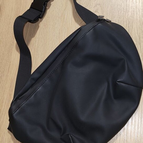 Crossbody bag