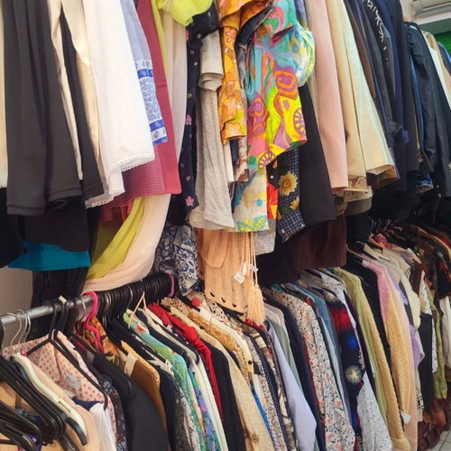 Vintage and secondhand clothing business with 350kg stock