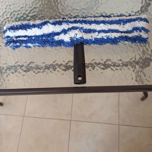 Window cleaning brush used, washable