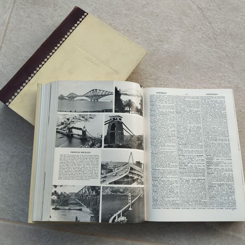 The Oxford Universal Dictionary Illustrated leather-bound 2 volumes used