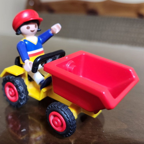 Playmobil 4600 child with tipping tractor like new
