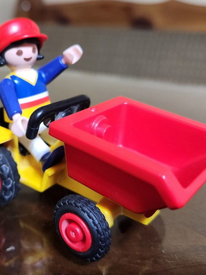 Playmobil 4600 child with tipping tractor like new