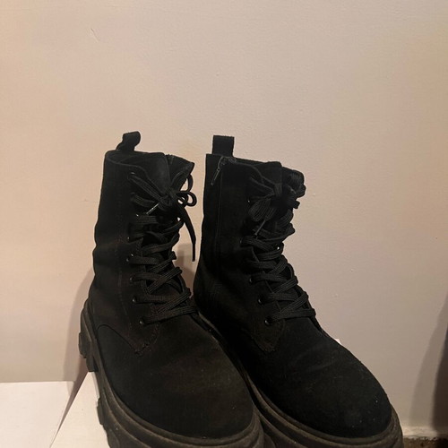 Envie Shoes leather suede boots like new, size 38, black