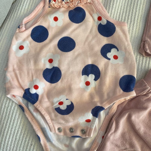 Sleeveless baby bodysuit new 100% cotton